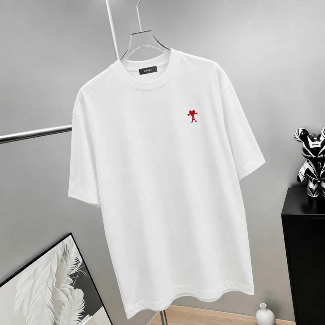 ami～ Embroidered heart-shaped Alogo design, "differentiation currency fabric" 7A antibacterial short-sleeved tee, the upper body is very comfortable, Same Style half-sleeves for men and women, dropped shoulders and loose fit Color: Black White Coffee Brown Size: S (90-130 pounds) M (125-150 pounds) L (135-165 pounds) XL (160-190 pounds) XXL (185-220 pounds)